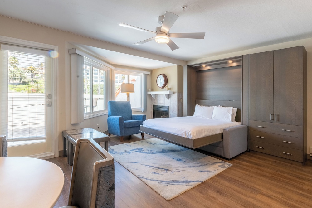San Clemente Cove Resort - photo 3