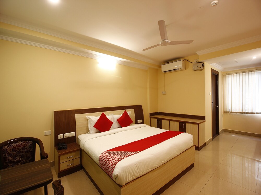 Hotel Sri Sai Regency