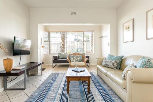 Camps Bay Village Village Apartments