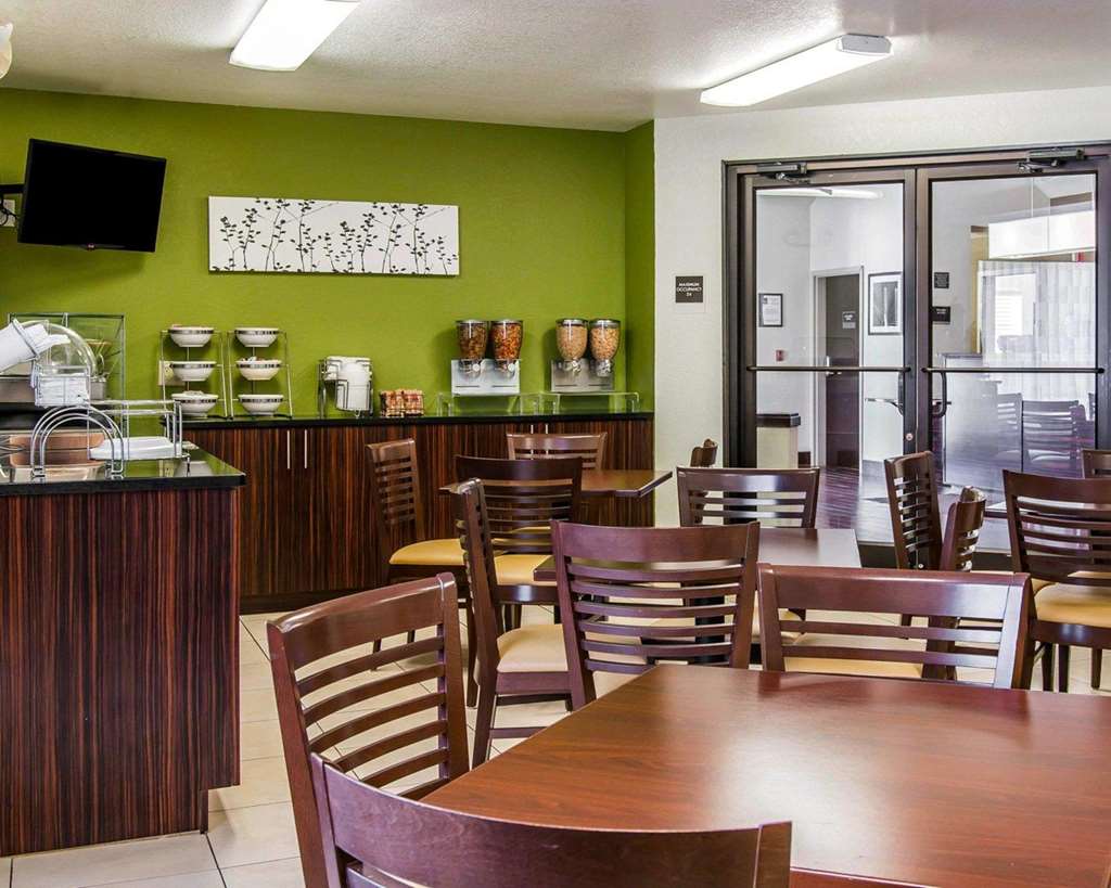 Sleep Inn Midland Bay City West - photo 34