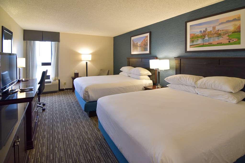 Best Western Plus Indianapolis North at Pyramids - photo 11