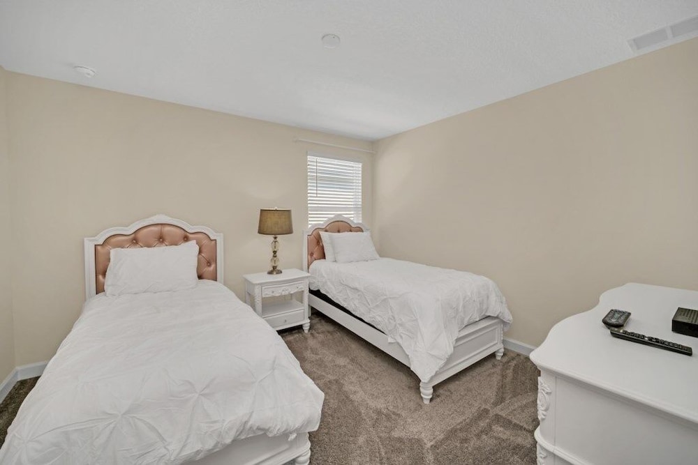 Ultimate 9 Champions Gate Resort Property With Spa 9 Bedroom Villa by RedAwning Kissimmee - photo 13