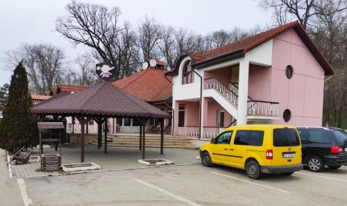 Hotel Turist Beharca — Secu — photo 3