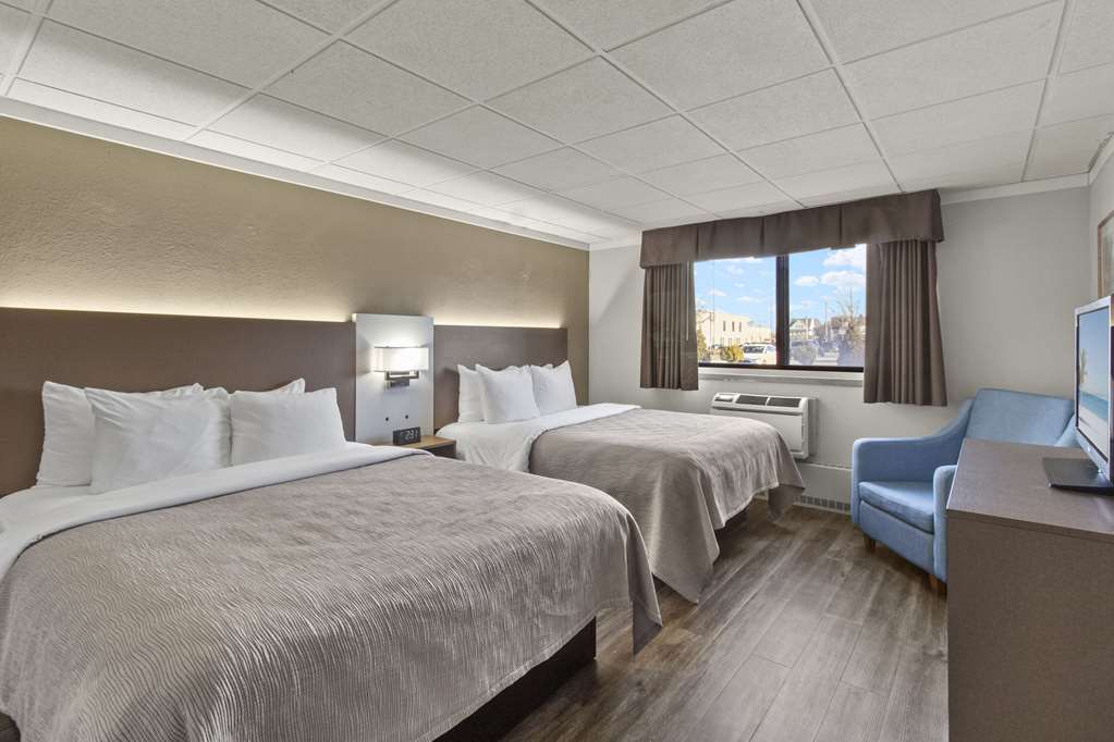 Quality Inn & Suites Green Bay Downtown - photo 35