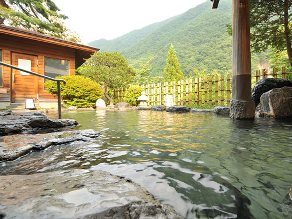 Ginshotei Awashima — hotel in Numata