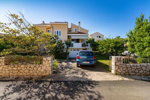 My Dalmatia Beach House Privlaka — 4-Star Luxury Hotel in Privlaka, Croatia