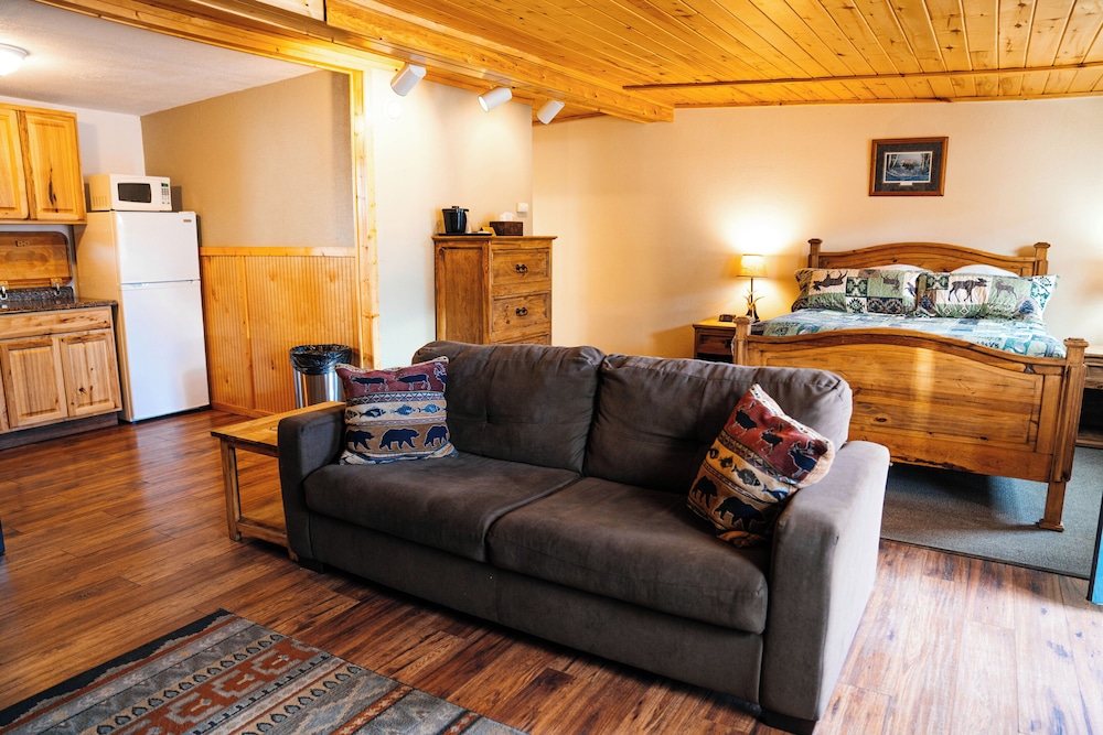 Salida Inn & Monarch Suites - photo 48