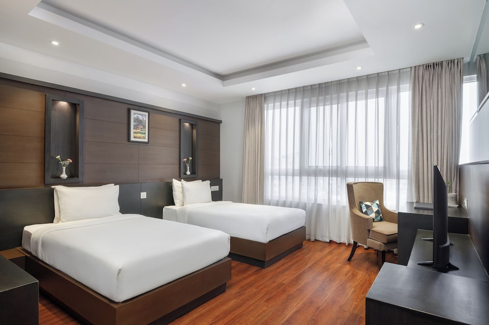 Hotel The Kingsbury in Bhadrapur, Nepal