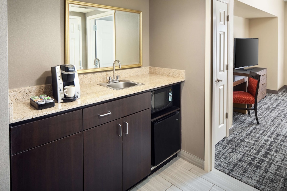 Embassy Suites by Hilton Laredo - photo 20