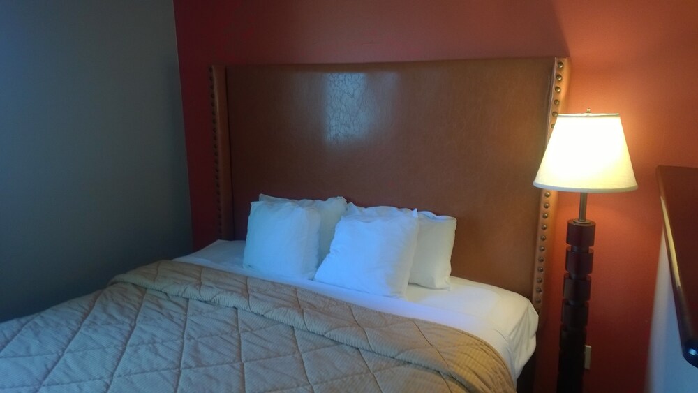 Banfield Value Inn - photo 7