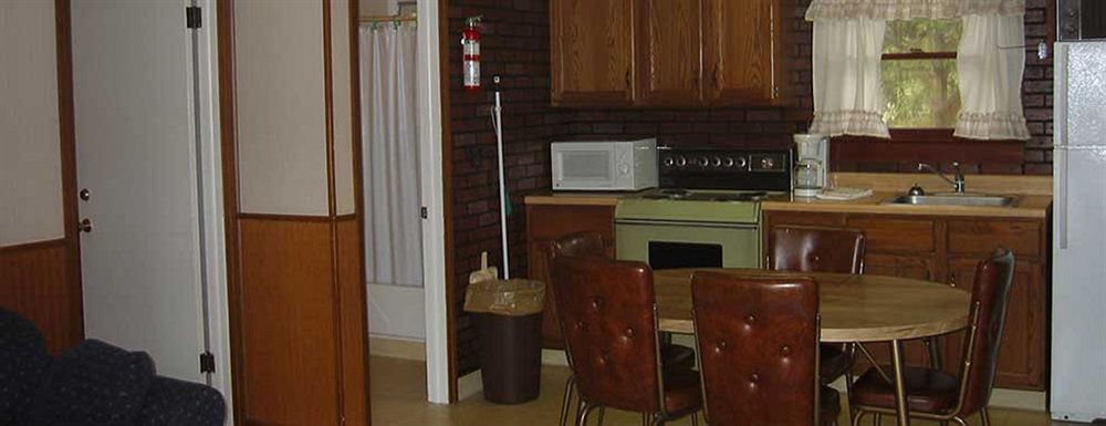 Golden Arrow Resort - photo 16