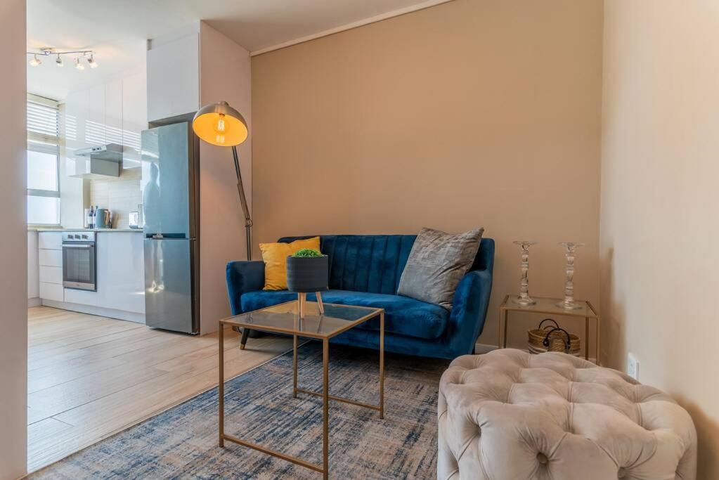 Stylish 1 Bed near Sea Point Promenade