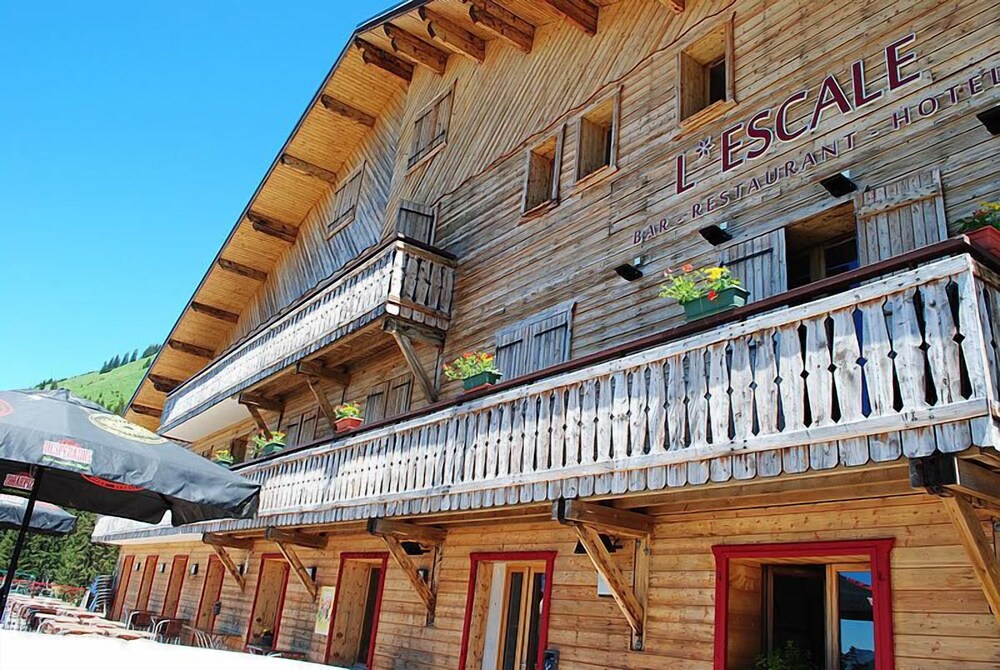 L'Escale - carbon neutral hotel in Chatel