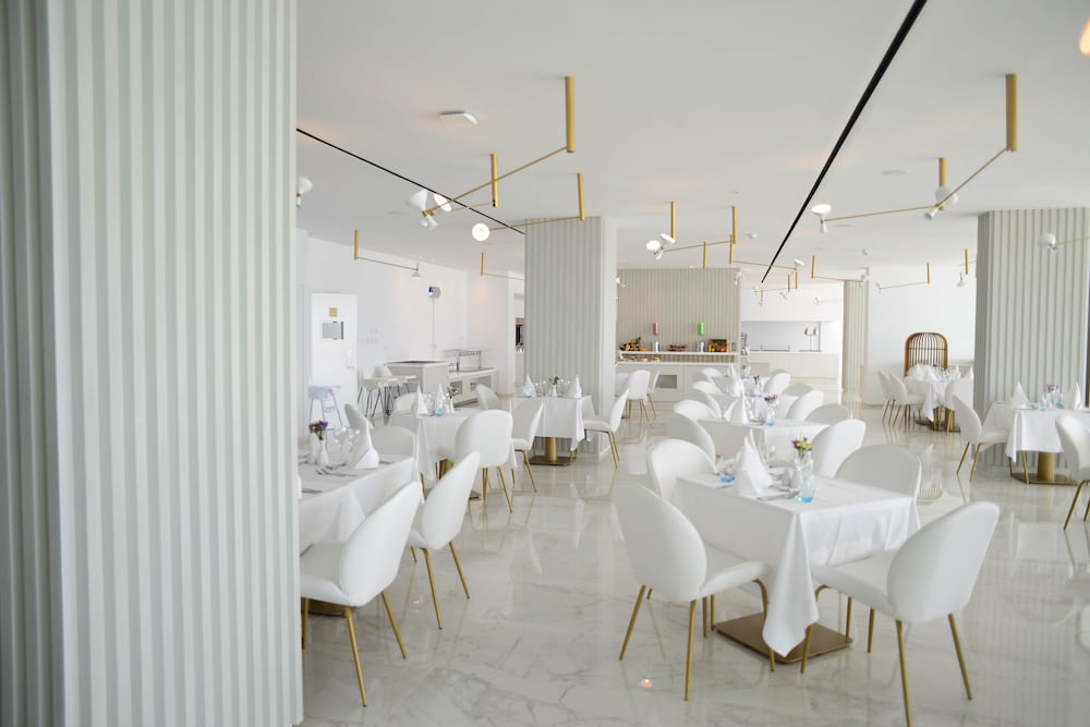 מזון ומשקאות