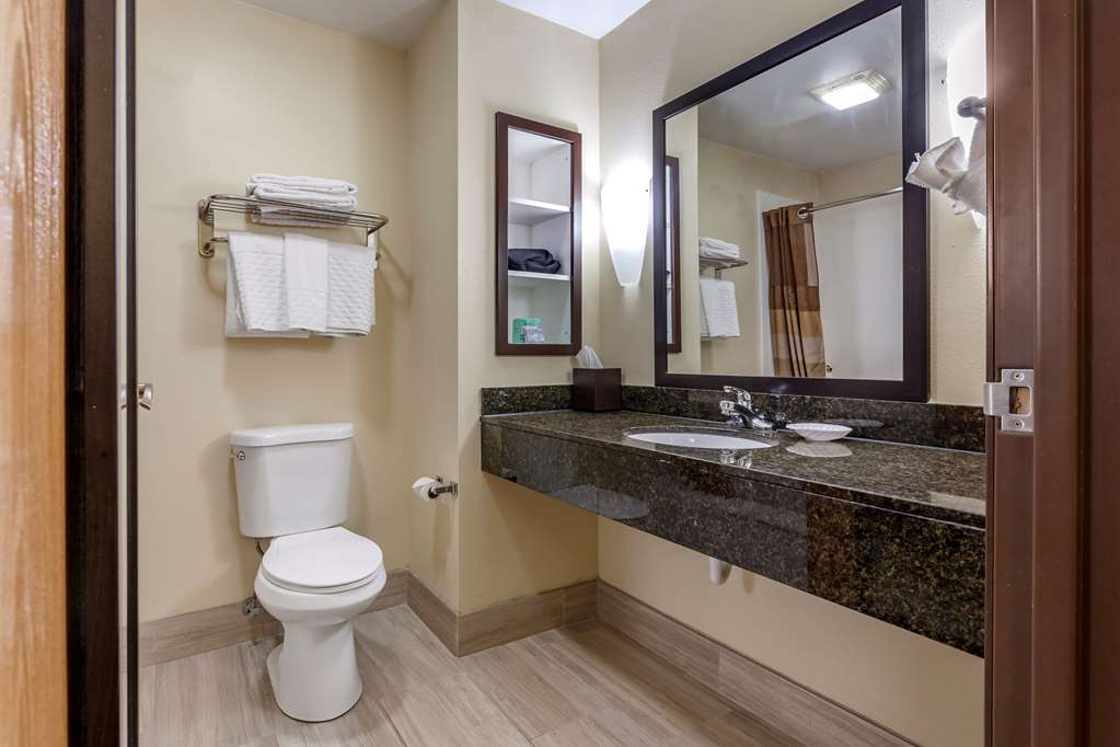 Best Western Plus Sparta Trail Lodge - photo 29