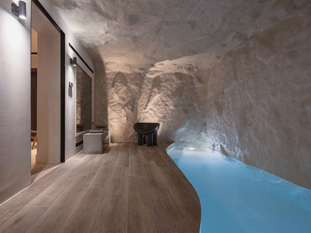 City Moments Villa — 4-Star Luxury Hotel in Chania, Greece