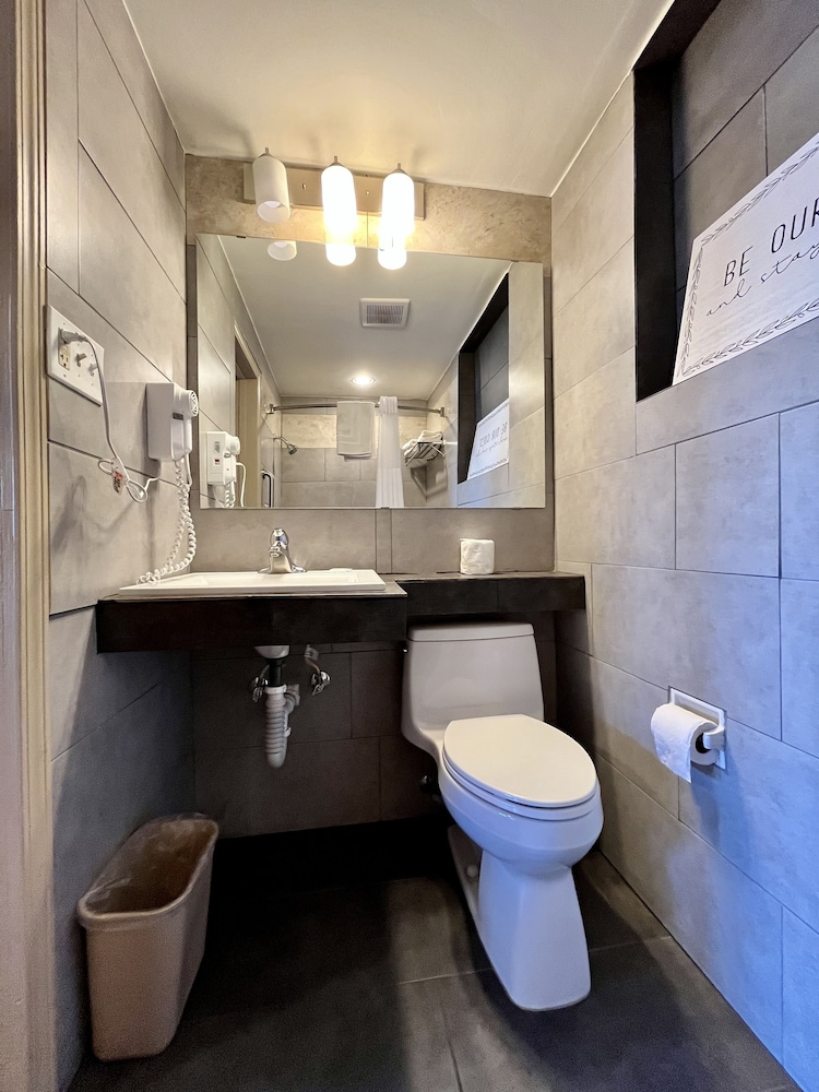 Sun Valley Motel - photo 14