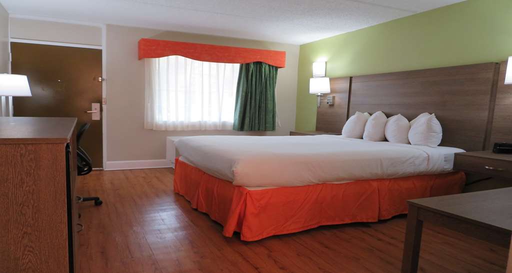SureStay Plus Hotel by Best Western St Marys Cumberland - photo 17