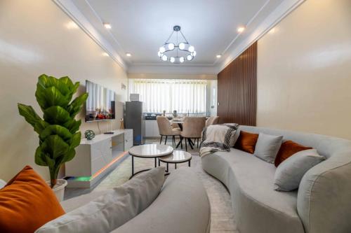 The Modern One Bedroom Apartment With Equipped Heated Swimming Pool Fully Equipped Gym Ample Parking Child Playground And Amazing City Views