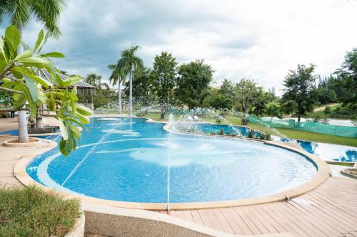 Phum Domnak Domrey Resort — 4-Star Luxury Hotel in Phnum Sruoch, Cambodia