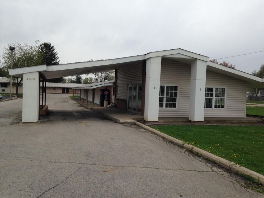 Economy Inn Lafayette - photo 25