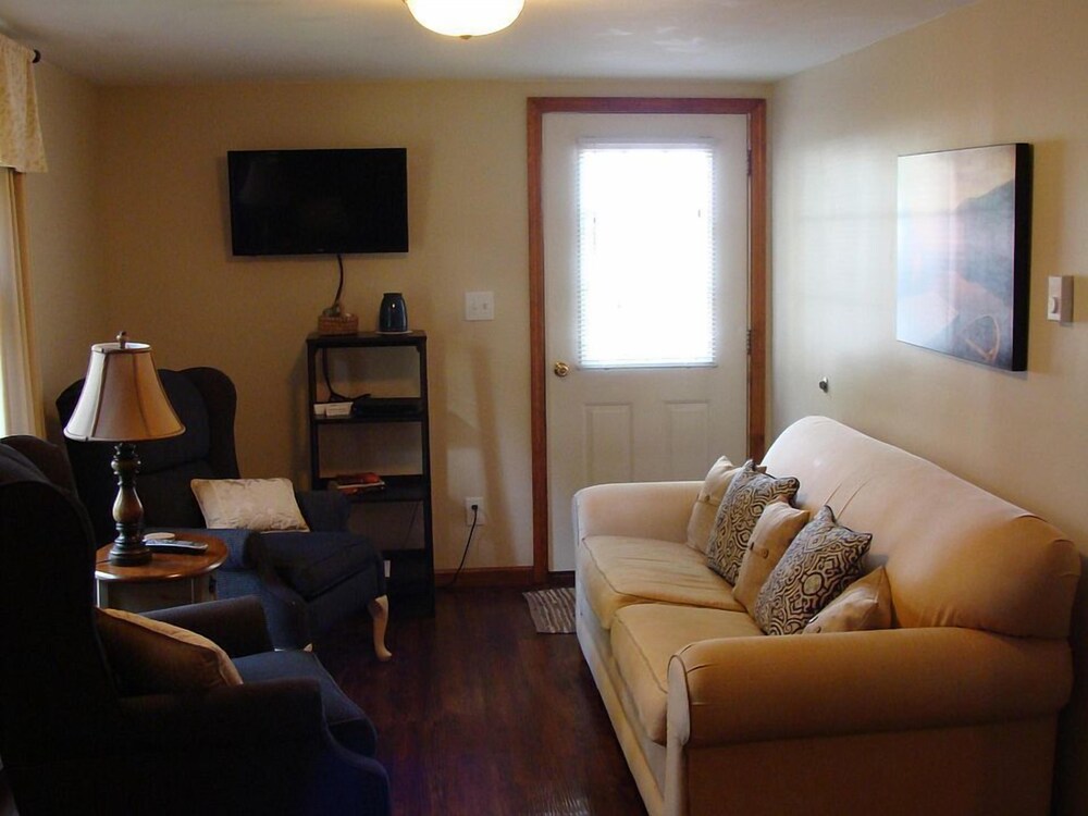 On Pointe Lakefront Resort - photo 23