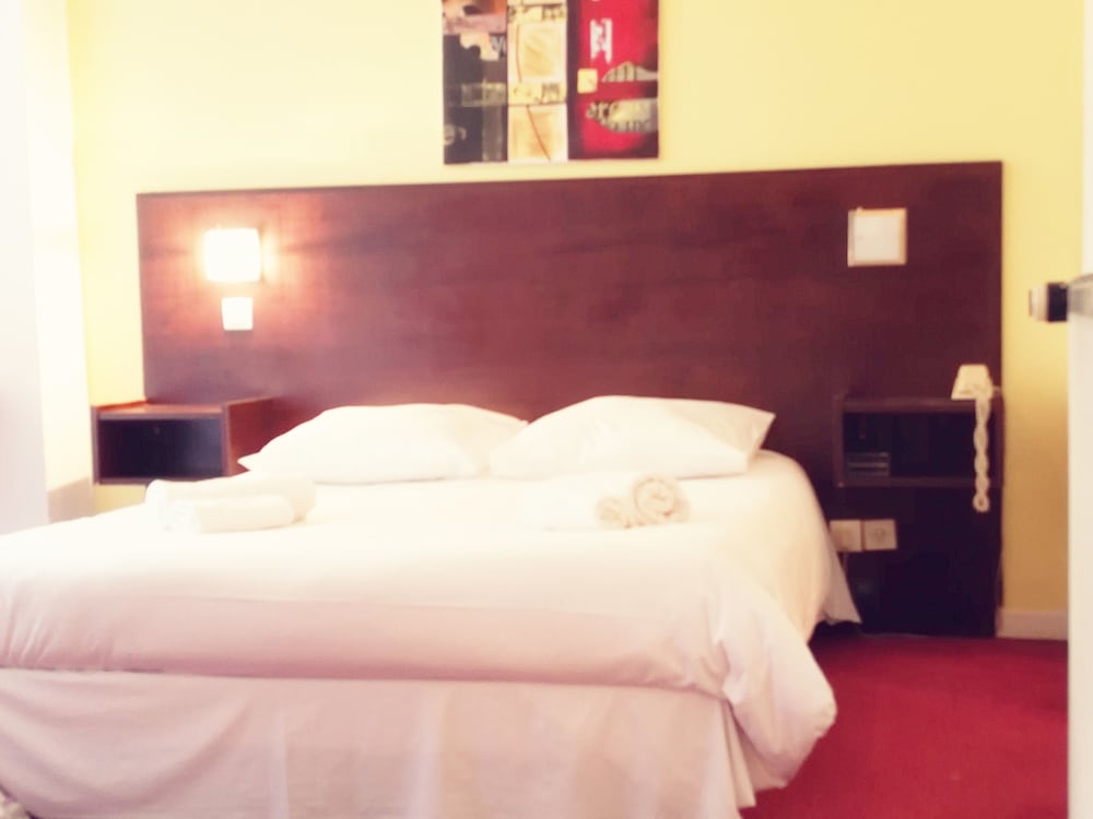 Hotel Spa les Lilas in Bagneres-De-Luchon, France