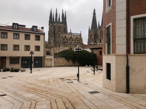 Ventana A Santa Maria — Burgos