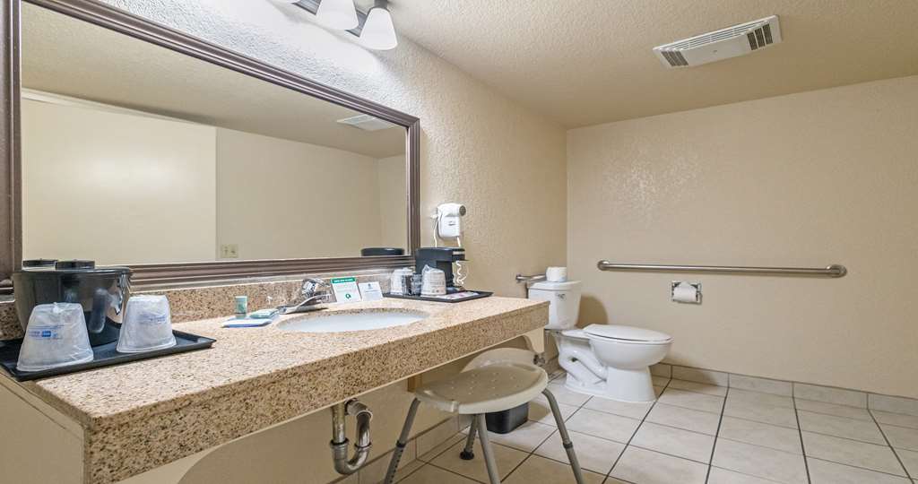 Best Western Roseville Inn - photo 32