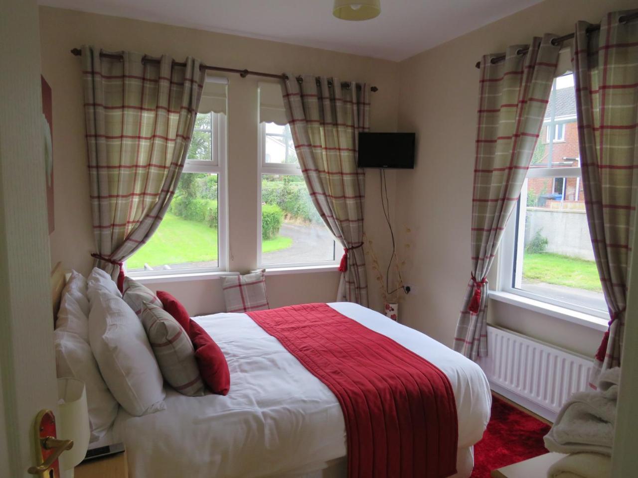 Meadowville Self Catering — Cushendall — photo 5