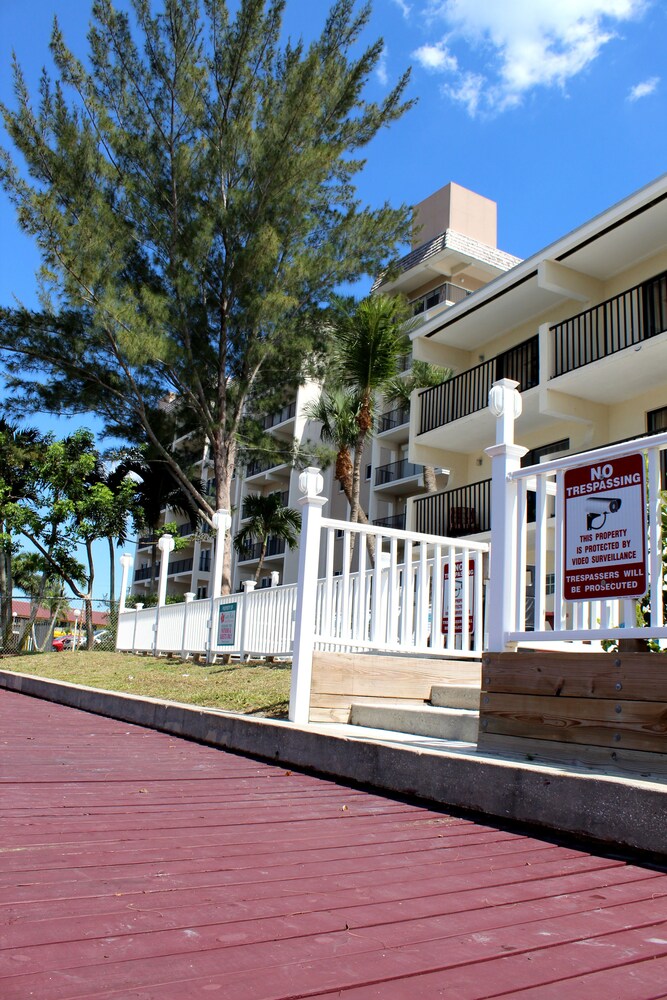 The Bay Inn at Lani Kai - photo 90