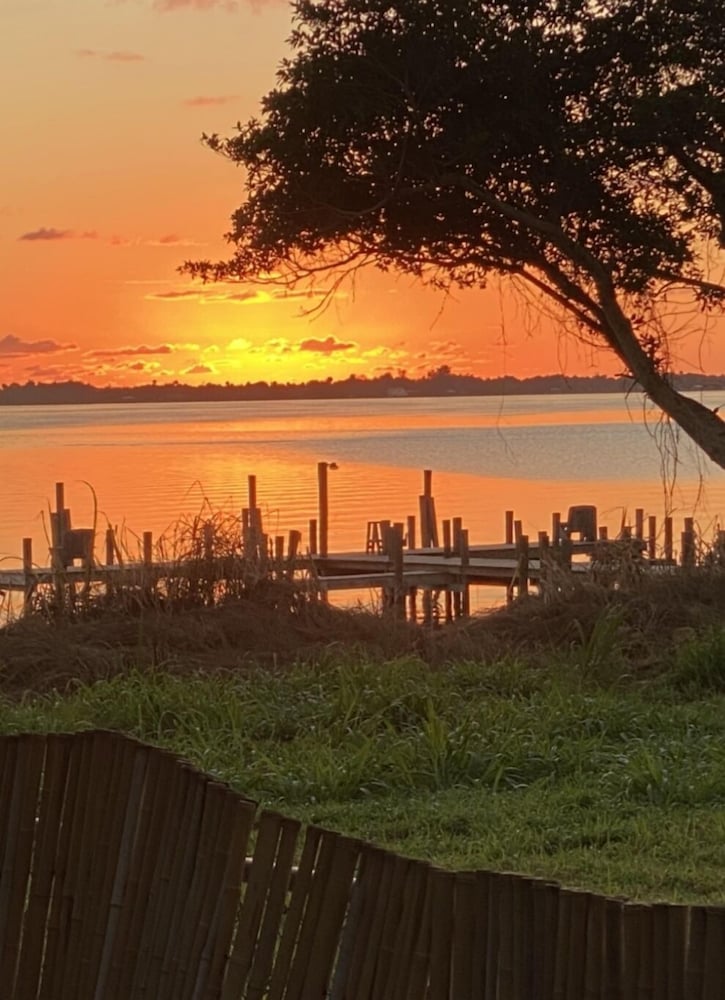 Marker 99 Resort — Melbourne