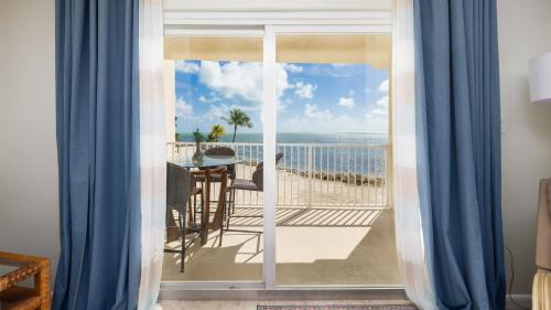 Whispering Palms Sea Gulls 210 in Key Largo, United States