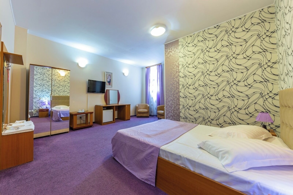 Amphitryon Hotel — Bucharest — photo 4