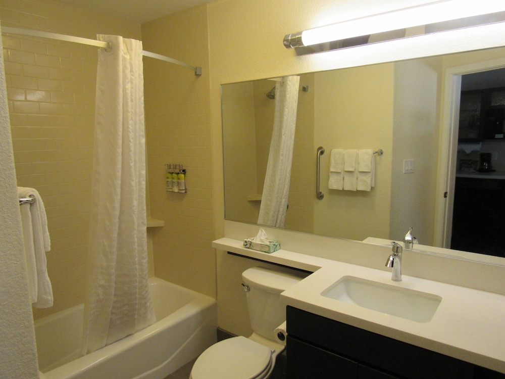 Candlewood Suites Cotulla by IHG - photo 14