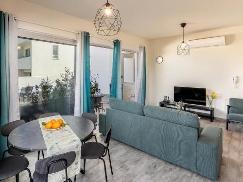 Mythical Blue Apartment 004