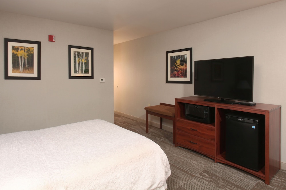 Hampton Inn Kalispell - photo 47