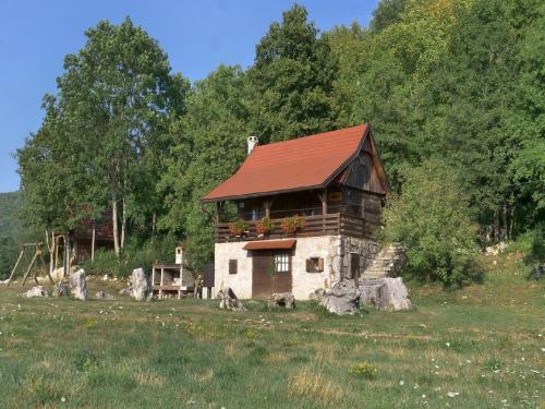 Holiday Home Jela — 4-Star Luxury Hotel in Gospic, Croatia