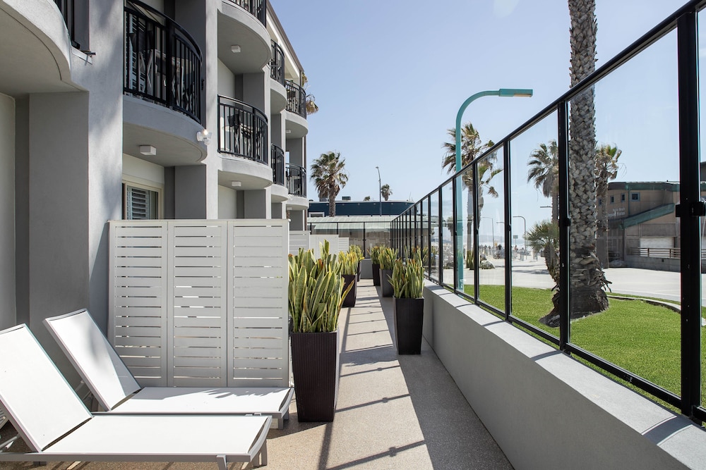 Ocean Park Inn - photo 19