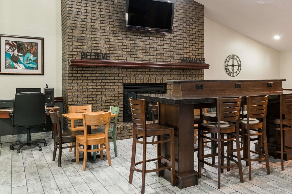 Baymont by Wyndham Bloomington MSP Airport - photo 15