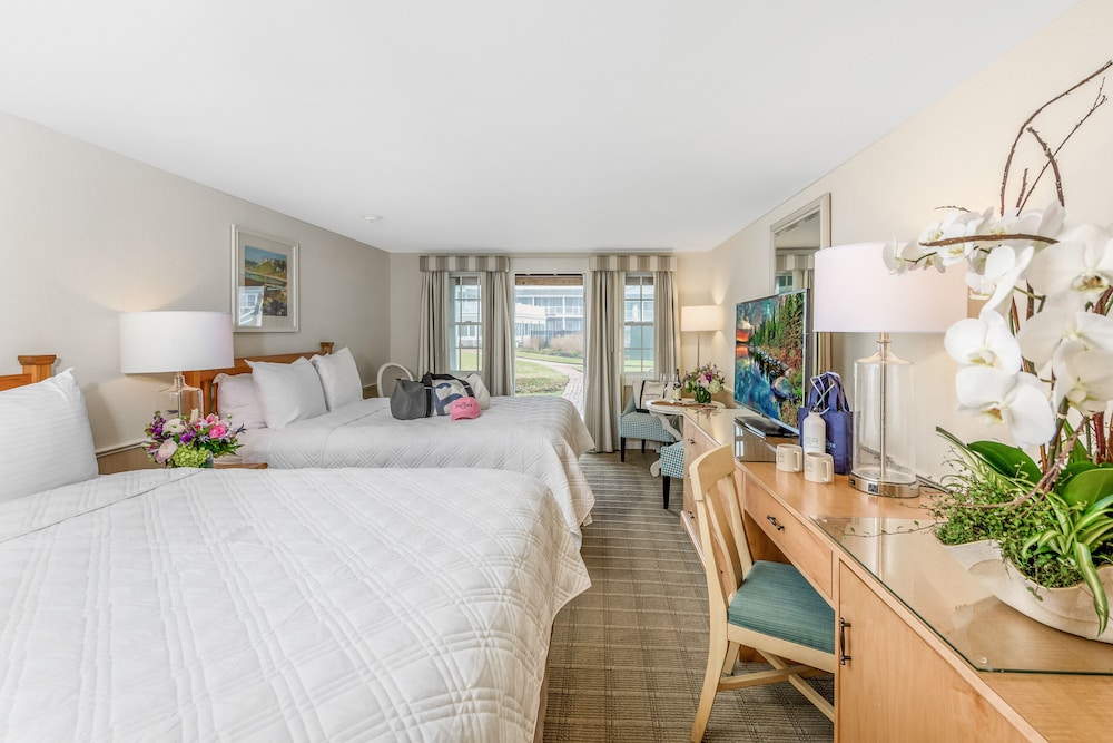 The Harborside Inn - photo 21