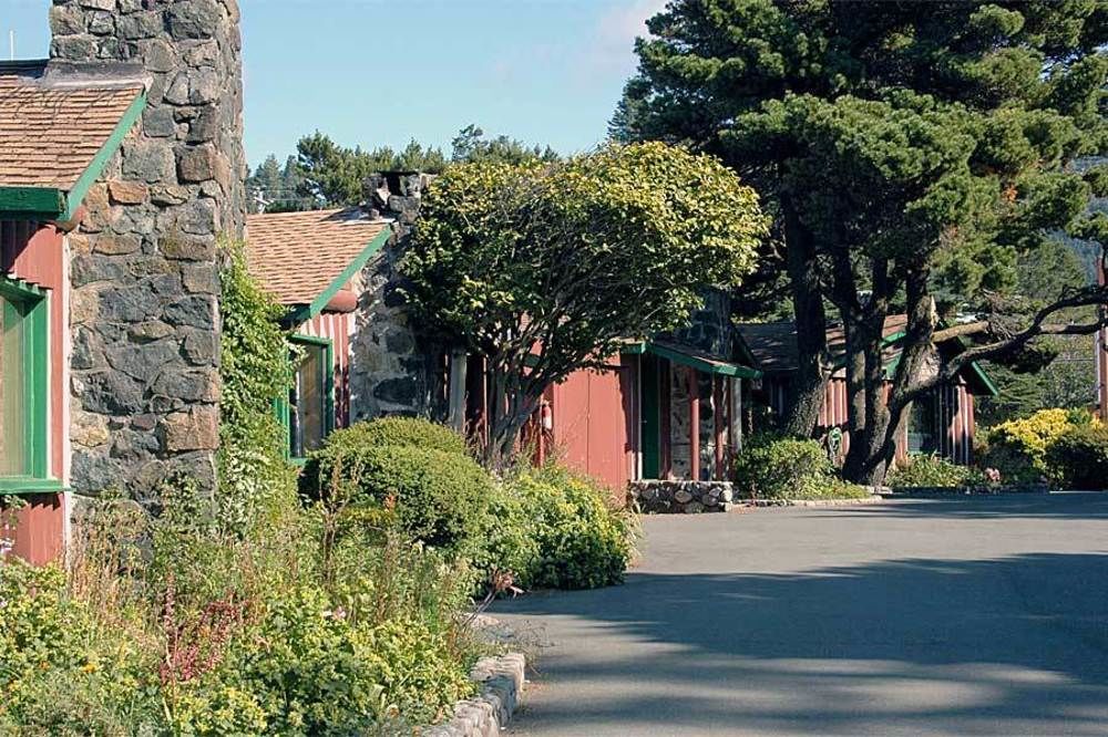 Ireland's Rustic Lodges - photo 26