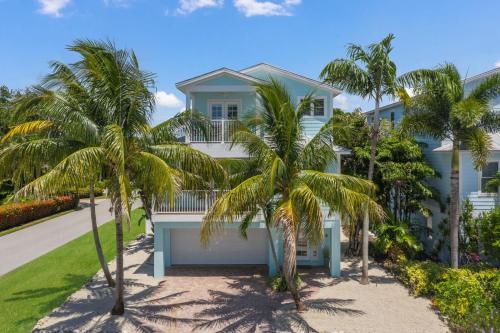 Ohana - carbon neutral hotel in Holmes Beach