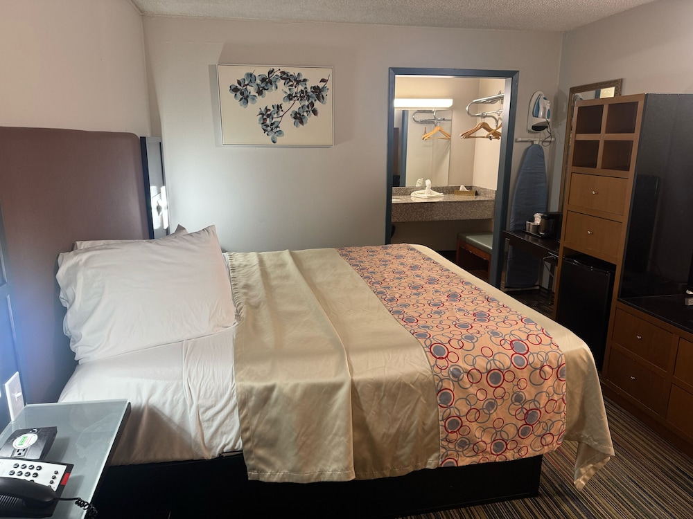 Discovery Inn Lafayette - photo 6