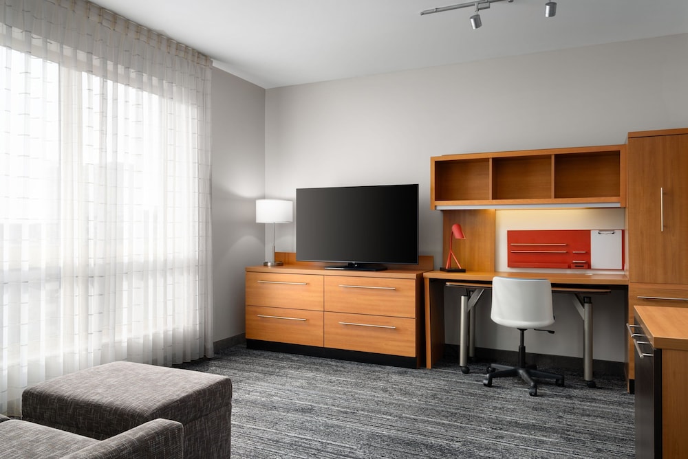 TownePlace Suites by Marriott Champaign Urbana Campustown - photo 13