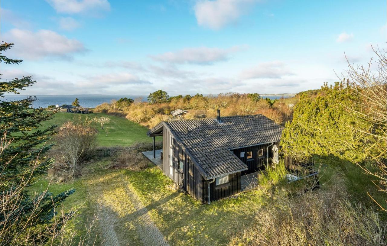 3 Bedroom Lovely Home In Knebel — 4-Star Luxury Hotel in None, Denmark
