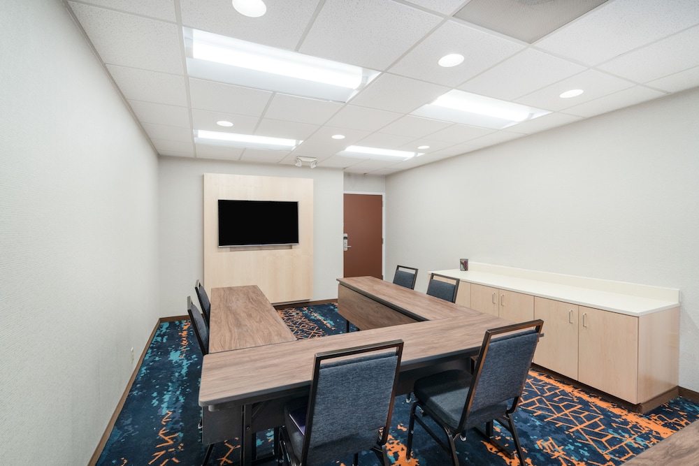 Hampton Inn & Suites Nashville Franklin - photo 28
