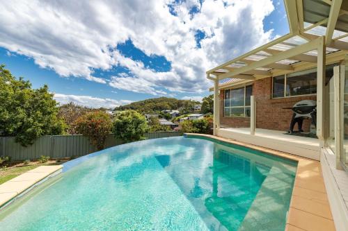 36 Churchill — Forster