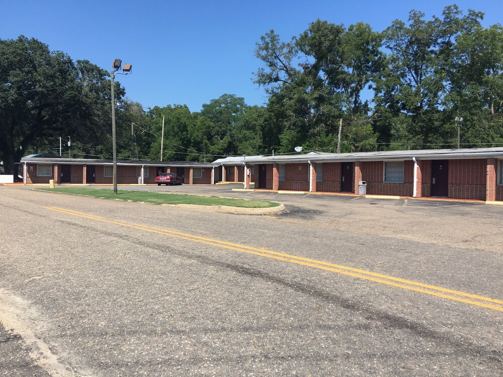 Best Value Inn Motel Sandusky - photo 80