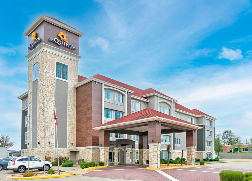La Quinta Inn & Suites by Wyndham Little Rock Bryant - featured photo